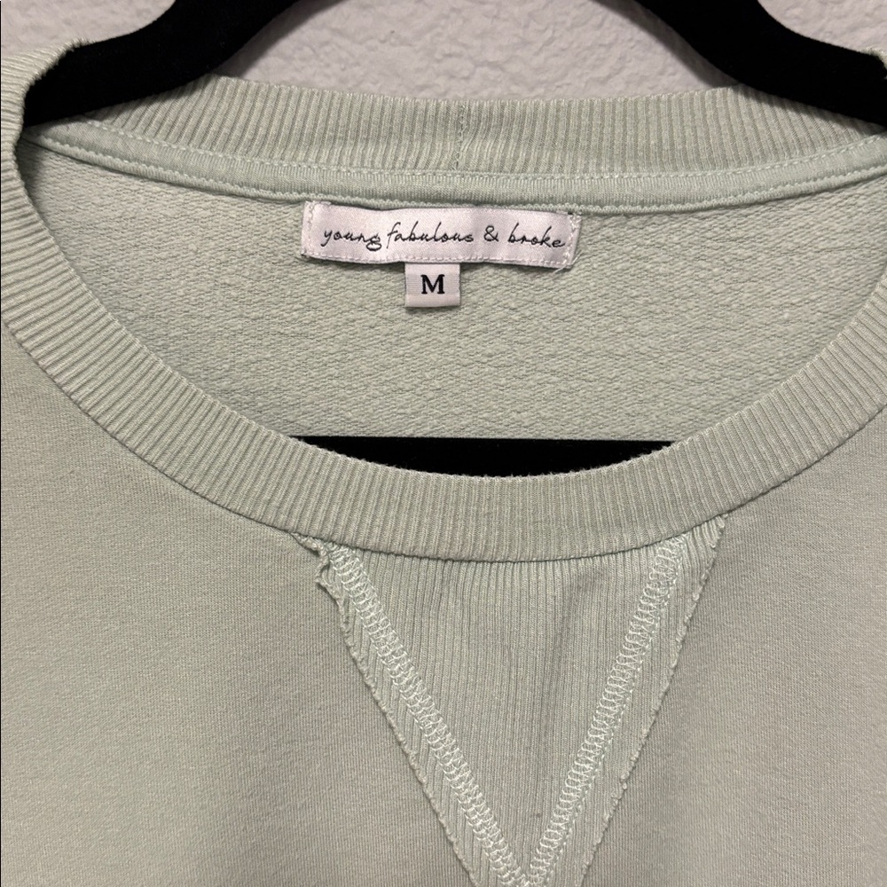 Young Fabulous & Broke Sage Green Sweater Women’s Size: Medium - Picture 3 of 5